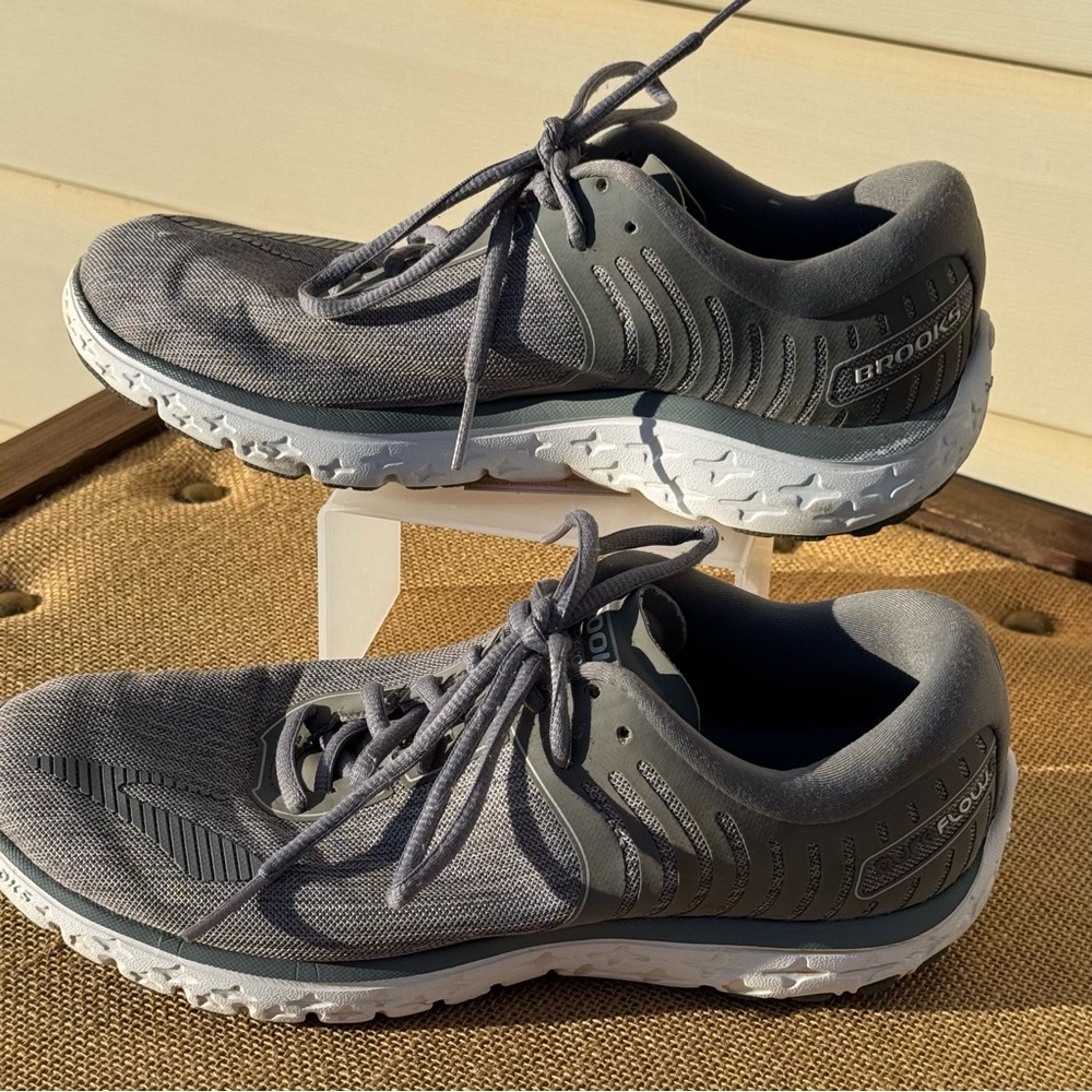 Brooks PureFlow 6 Athletic Women’s Shoes Size 9